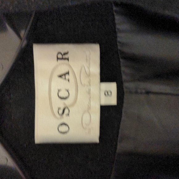 Oscar de la Renta - Picture 3 of 9